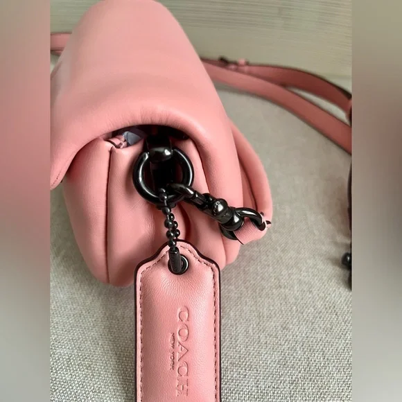 Coach Pillow Tabby 18 Candy Pink - Picture 7 of 12